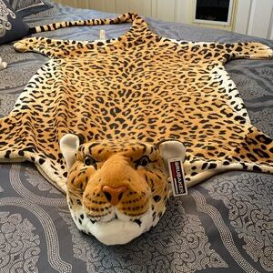 Brand New Brubaker Leopard Rug